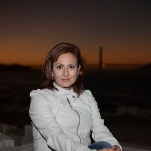 Meet your Posher, Carolina